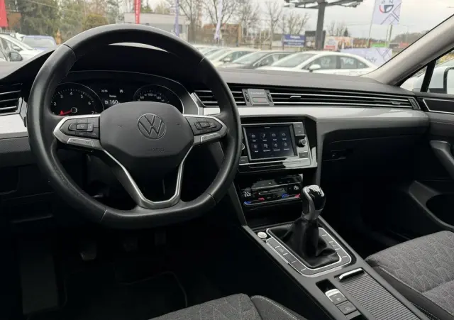 VOLKSWAGEN Passat 1.5 TSI EVO Business