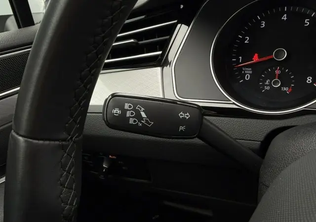 VOLKSWAGEN Passat 1.5 TSI EVO Business