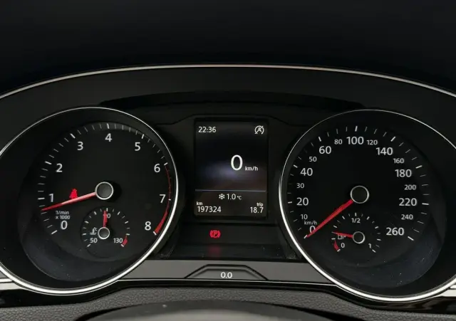 VOLKSWAGEN Passat 1.5 TSI EVO Business