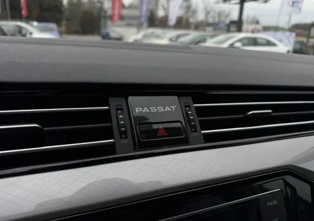 VOLKSWAGEN Passat 1.5 TSI EVO Business