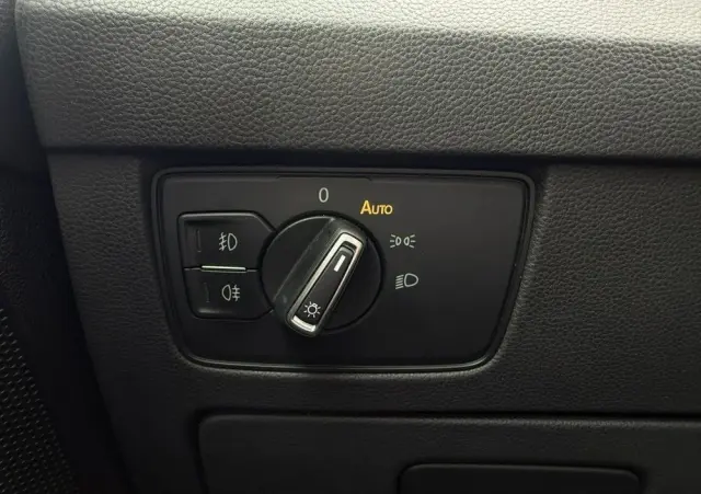 VOLKSWAGEN Passat 1.5 TSI EVO Business