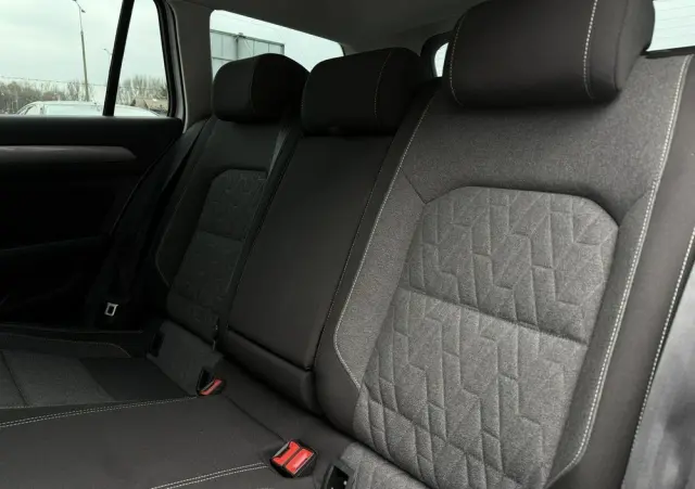 VOLKSWAGEN Passat 1.5 TSI EVO Business