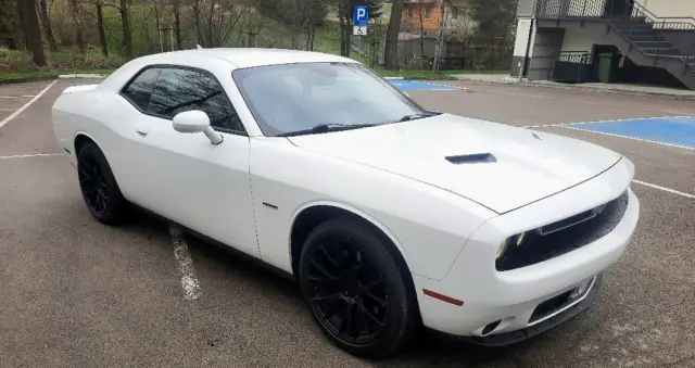 DODGE Challenger 
