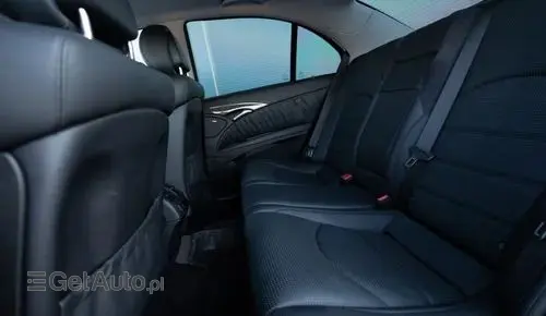 MERCEDES-BENZ Klasa E AMG 