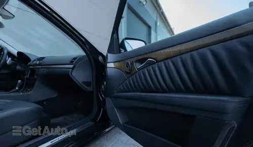 MERCEDES-BENZ Klasa E AMG 