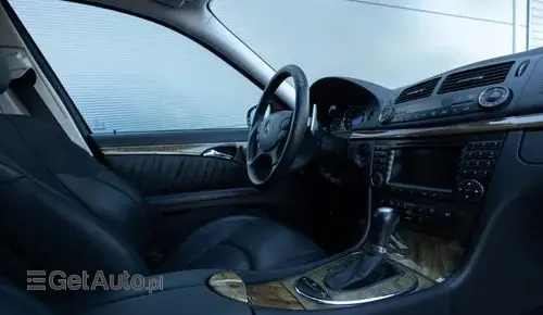 MERCEDES-BENZ Klasa E AMG 