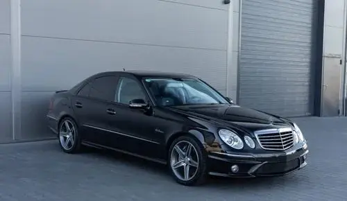 MERCEDES-BENZ Klasa E AMG 