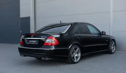 MERCEDES-BENZ Klasa E AMG 