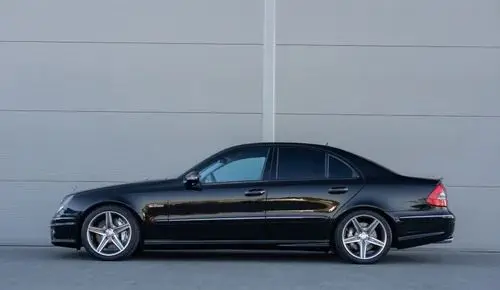 MERCEDES-BENZ Klasa E AMG 