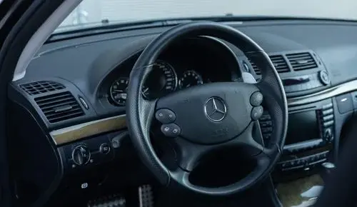 MERCEDES-BENZ Klasa E AMG 