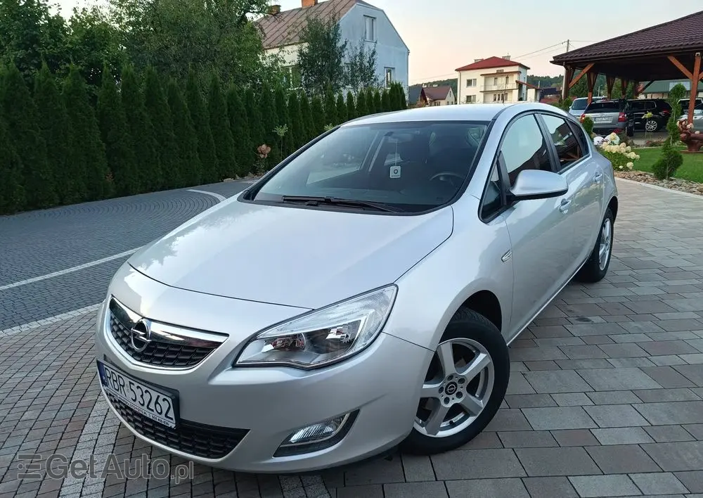 OPEL Astra 1.6 Automatik Active