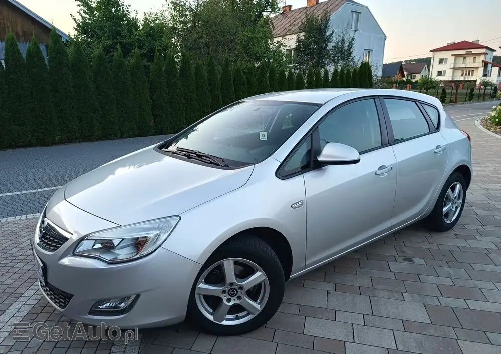 OPEL Astra 1.6 Automatik Active