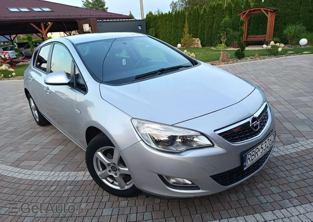 OPEL Astra 1.6 Automatik Active