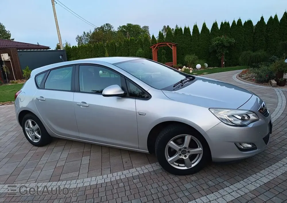 OPEL Astra 1.6 Automatik Active