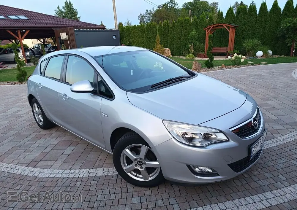OPEL Astra 1.6 Automatik Active