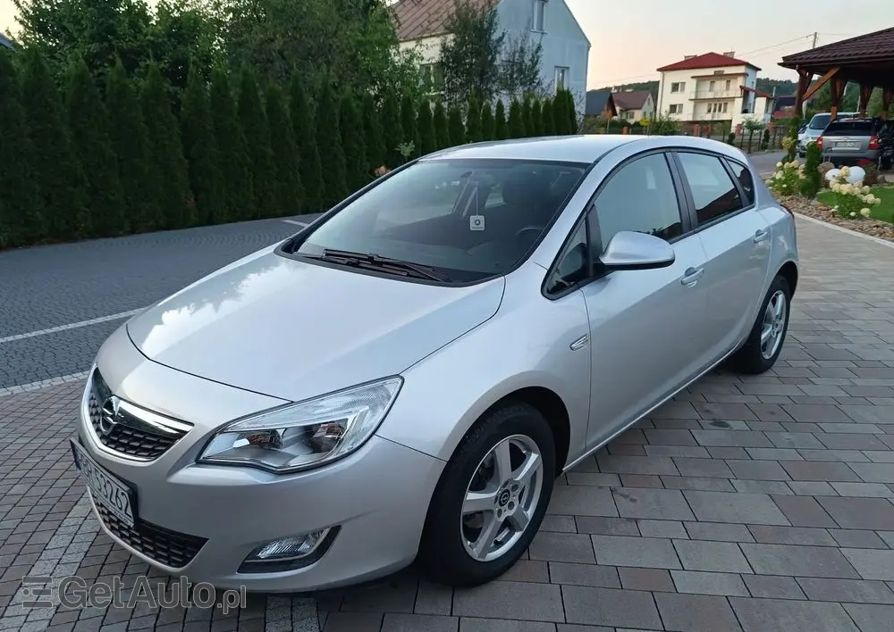 OPEL Astra 1.6 Automatik Active