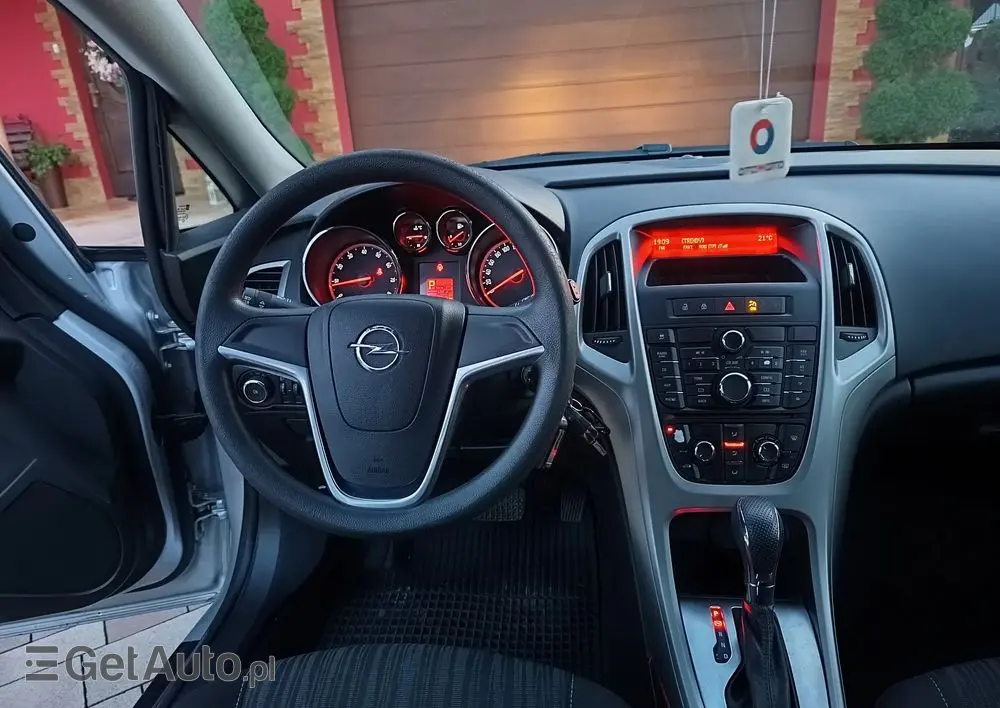 OPEL Astra 1.6 Automatik Active