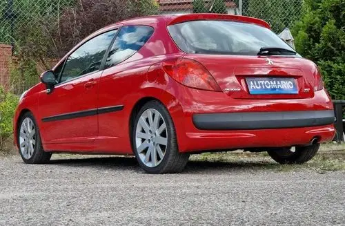 PEUGEOT 207 