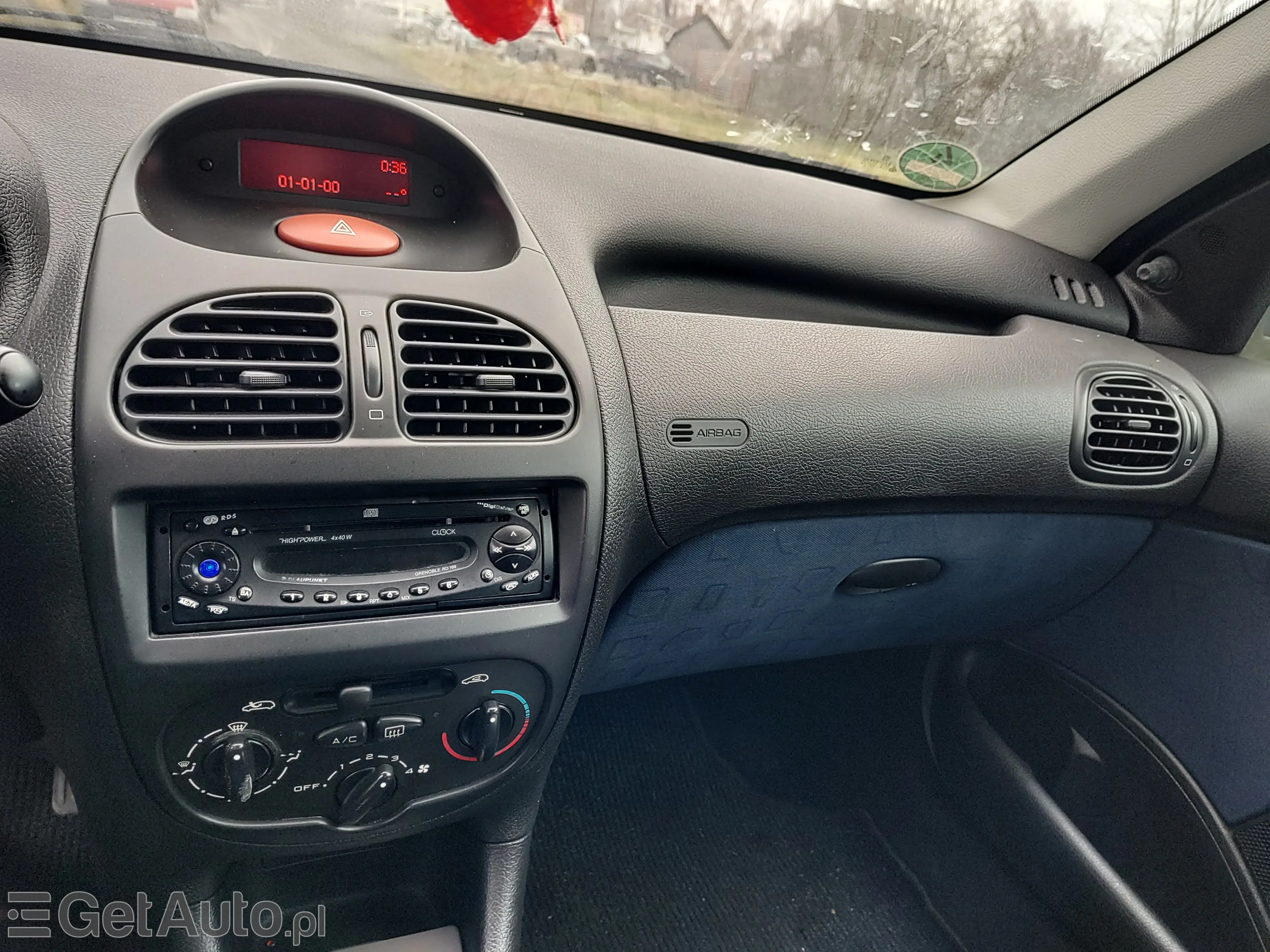 PEUGEOT 206 Presence