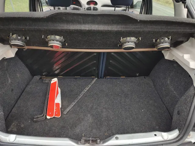 PEUGEOT 206 Presence