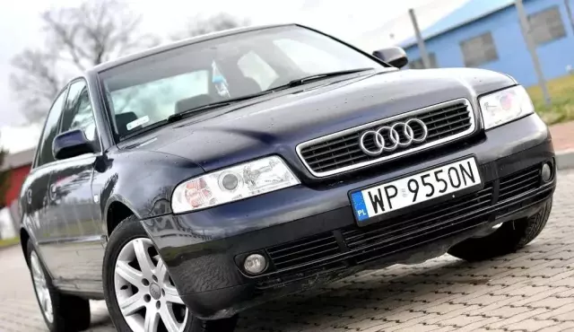AUDI A4 