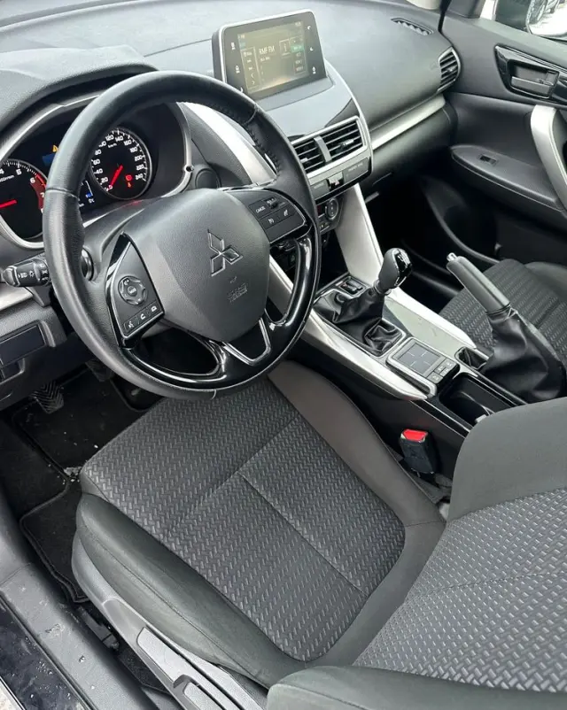 MITSUBISHI Eclipse Cross 1.5 T-MIVEC ClearTec 2WD Diamant Edition