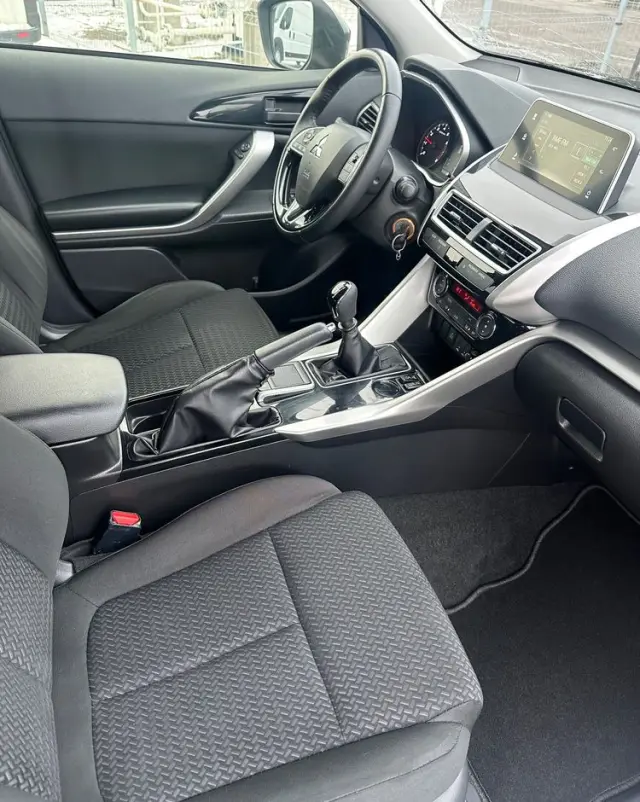 MITSUBISHI Eclipse Cross 1.5 T-MIVEC ClearTec 2WD Diamant Edition