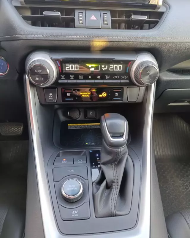 TOYOTA RAV4 2.5 Hybrid Executive 4x4