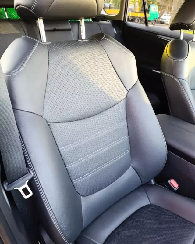 TOYOTA RAV4 2.5 Hybrid Executive 4x4