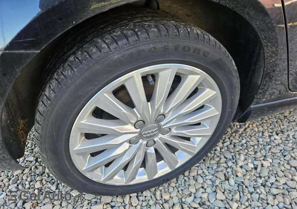AUDI A3 Sportback 1.4 TFSI e-tron Ambiente