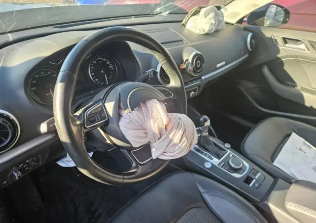 AUDI A3 Sportback 1.4 TFSI e-tron Ambiente
