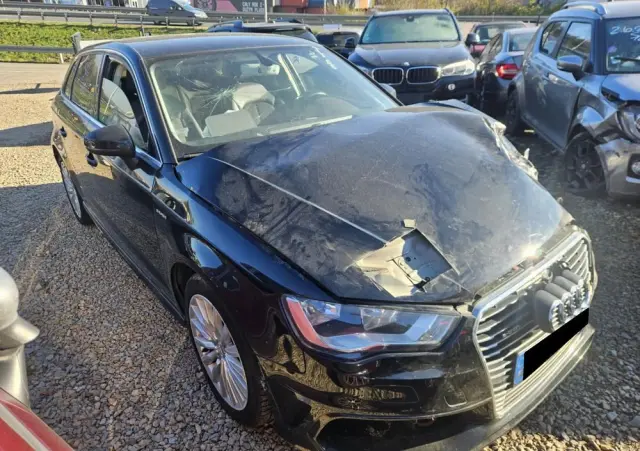 AUDI A3 Sportback 1.4 TFSI e-tron Ambiente