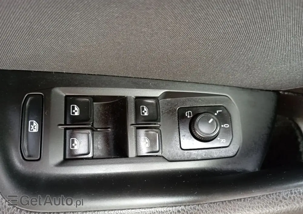 VOLKSWAGEN Passat Variant 2.0 TDI EVO Business DSG