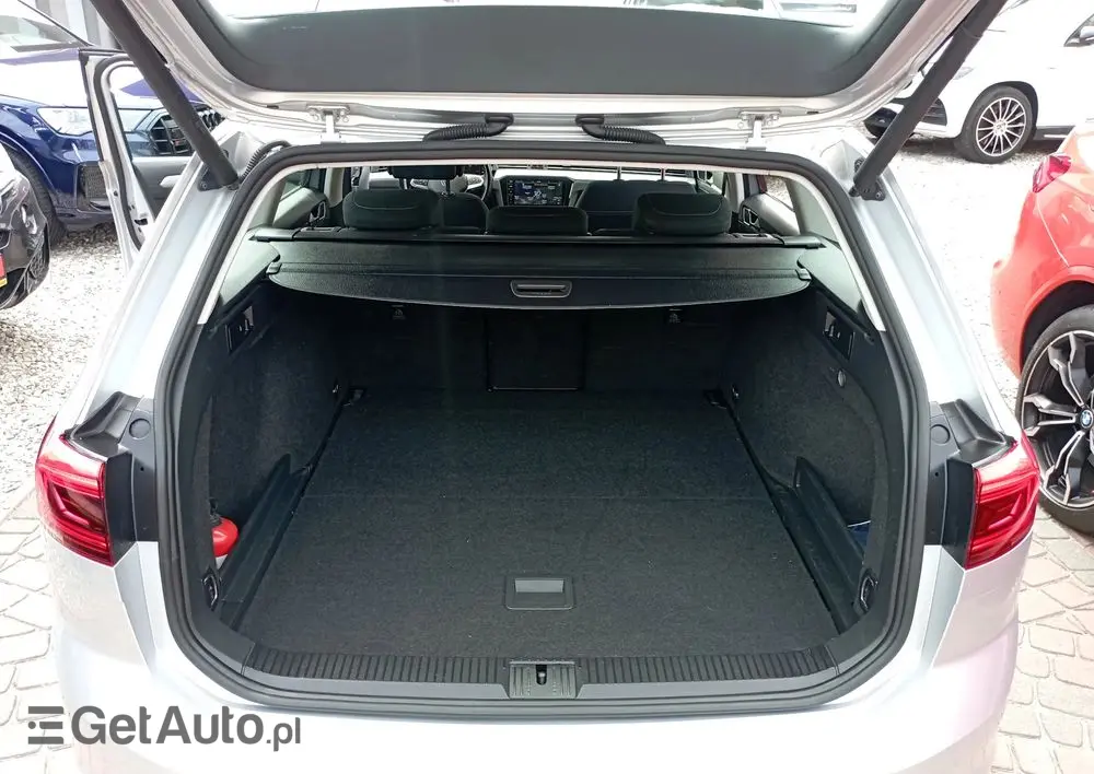 VOLKSWAGEN Passat Variant 2.0 TDI EVO Business DSG