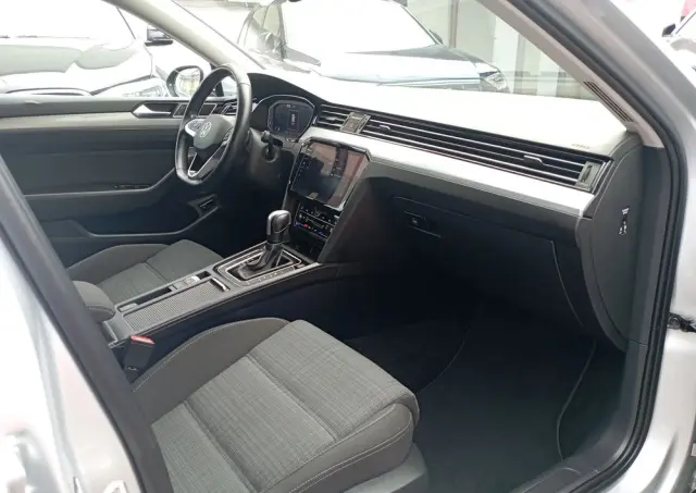VOLKSWAGEN Passat Variant 2.0 TDI EVO Business DSG