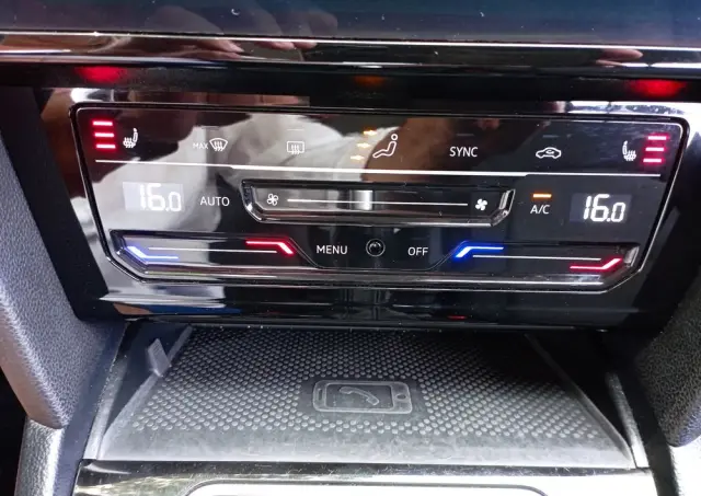 VOLKSWAGEN Passat Variant 2.0 TDI EVO Business DSG