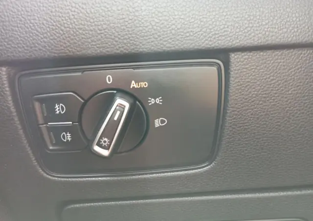 VOLKSWAGEN Passat Variant 2.0 TDI EVO Business DSG