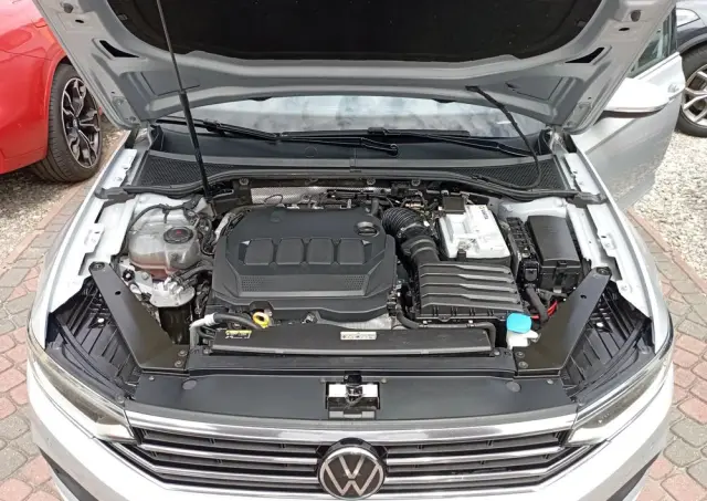 VOLKSWAGEN Passat Variant 2.0 TDI EVO Business DSG
