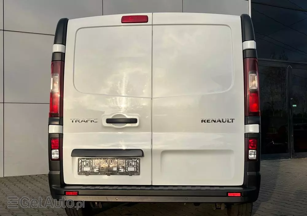 RENAULT Trafic 