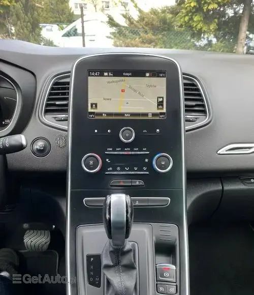 RENAULT Grand Scenic 