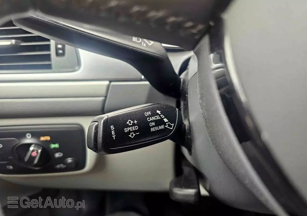 AUDI A6 Avant 2.0 TDI Ultra S tronic