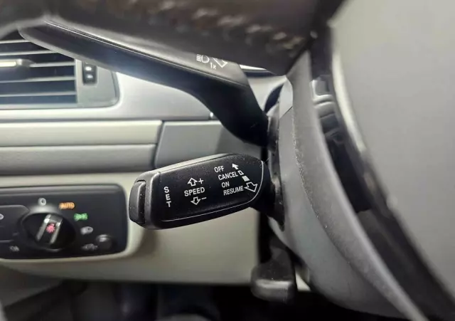 AUDI A6 Avant 2.0 TDI Ultra S tronic