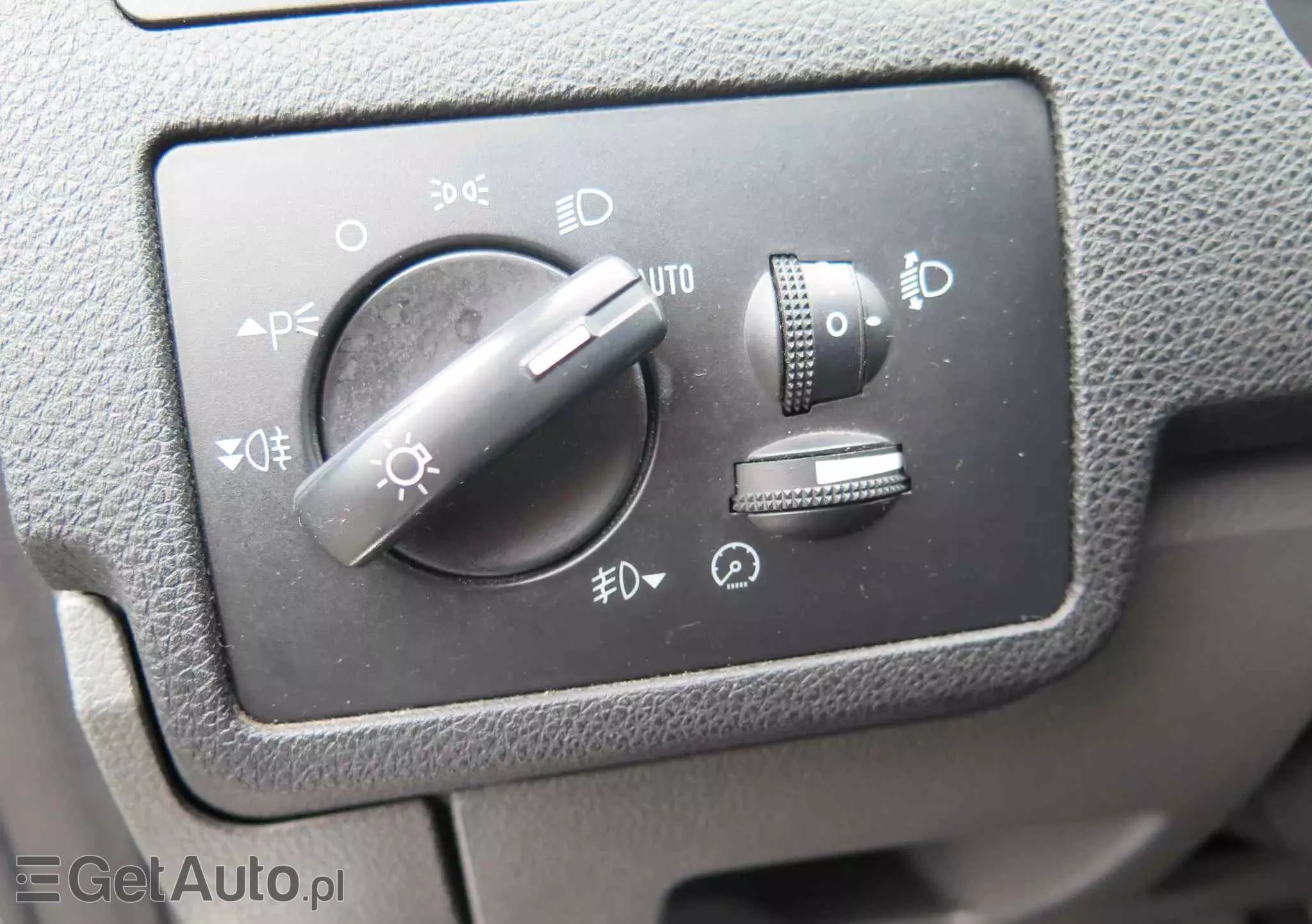 FORD Kuga 2.0 TDCi 2x4 Titanium