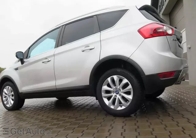 FORD Kuga 2.0 TDCi 2x4 Titanium