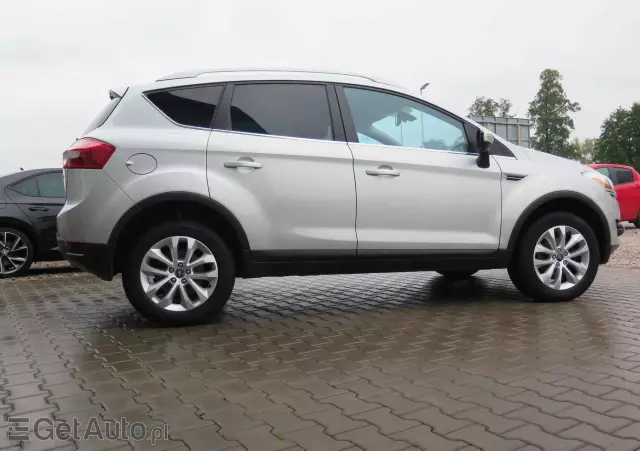 FORD Kuga 2.0 TDCi 2x4 Titanium