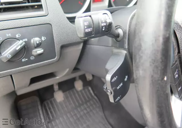 FORD Kuga 2.0 TDCi 2x4 Titanium