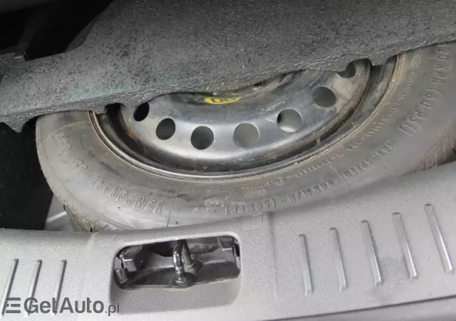 FORD Kuga 2.0 TDCi 2x4 Titanium