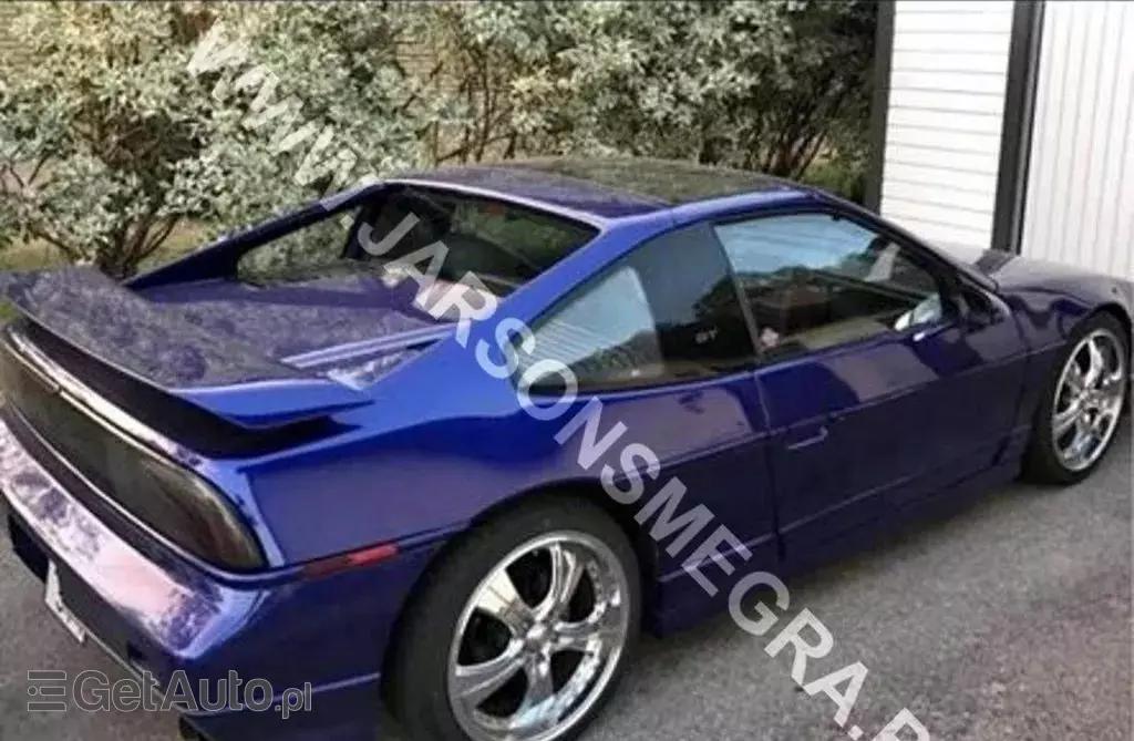 PONTIAC Fiero 