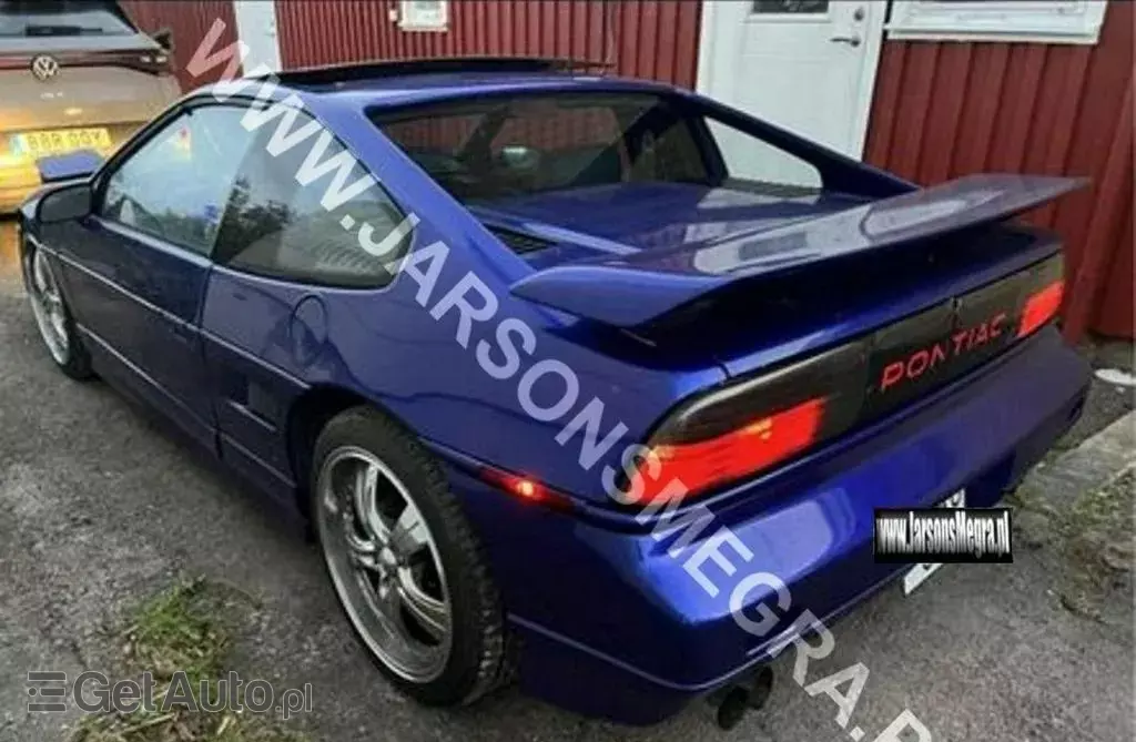 PONTIAC Fiero 