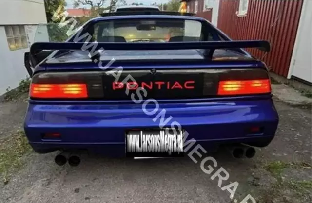 PONTIAC Fiero 